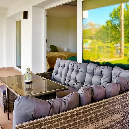 Apartment Lux Apartlprivate Lagoon-beachlpoollrelaxlnear Sea